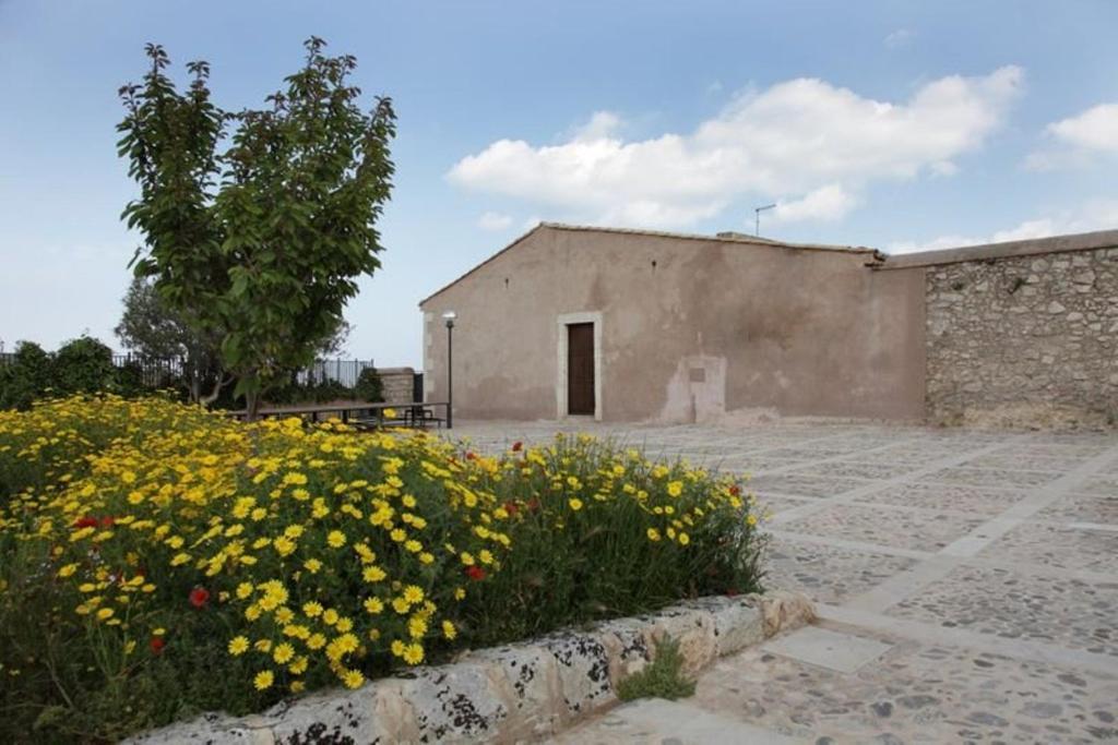 Pensjonat Eremo Madonna Delle Grazie Avola Zewnętrze zdjęcie